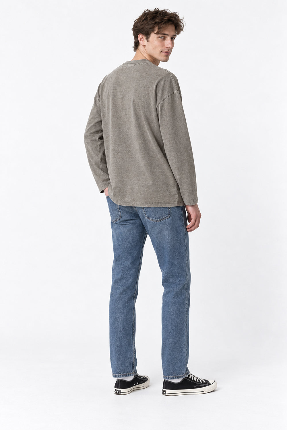 Men’s Oversized Pigment-Dyed Long-Sleeve T-Shirt
