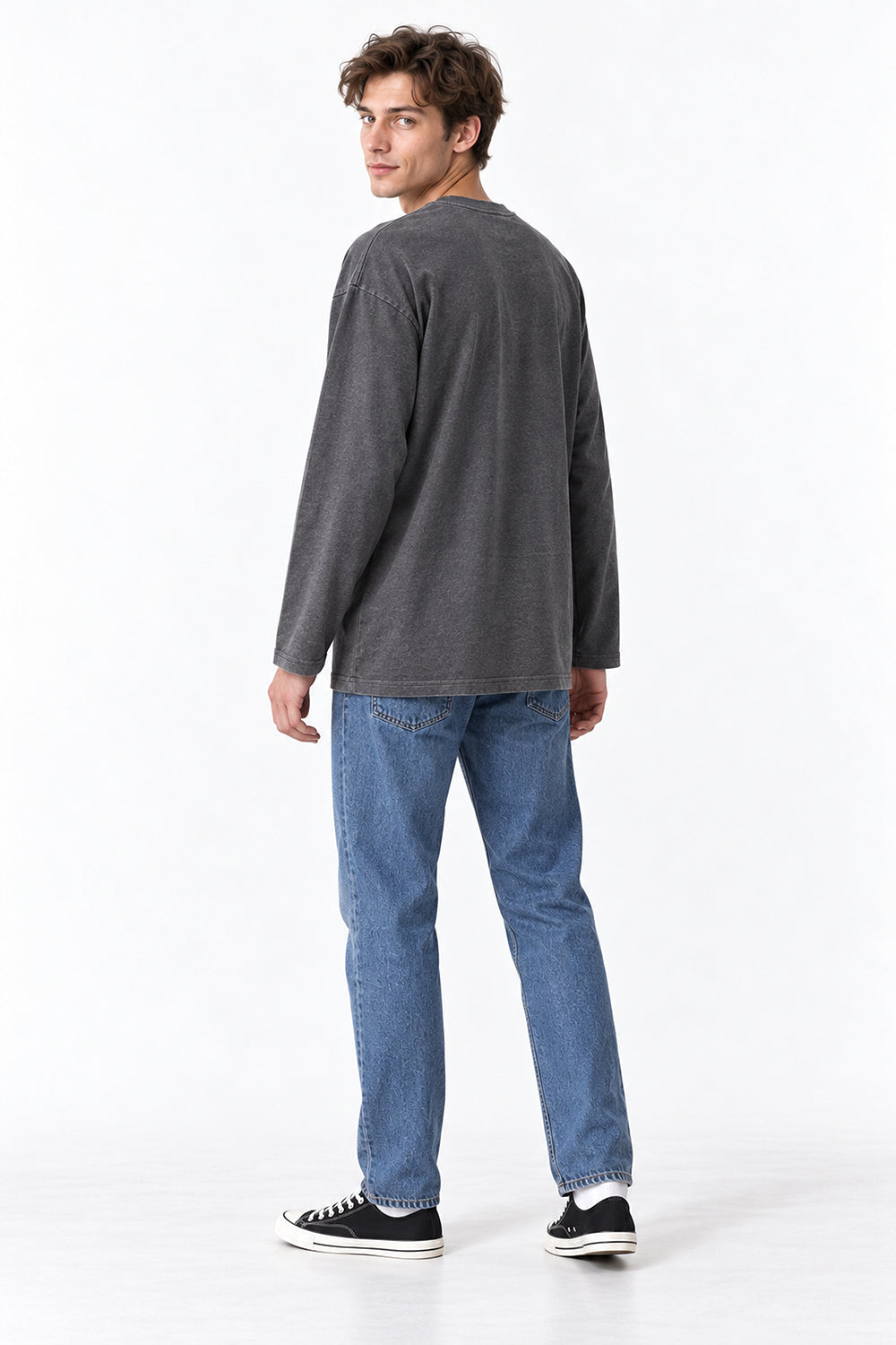 Men’s Oversized Pigment-Dyed Long-Sleeve T-Shirt